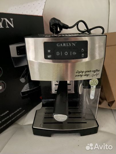 Кофеварка (экспрессо, капучино, латте)