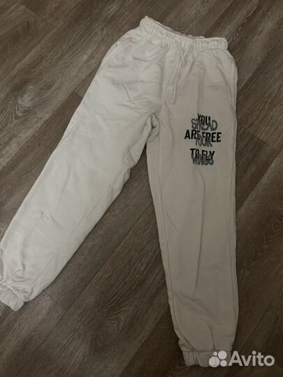 Комплект вещей для девочки 134-140