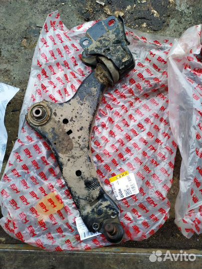 Передние рычаги Volvo xc60