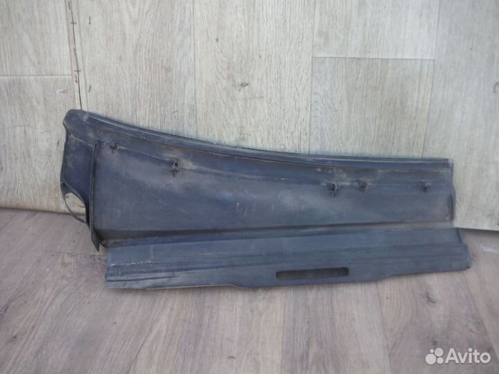 Жабо накладка ветрового стекла правая peugeot 406