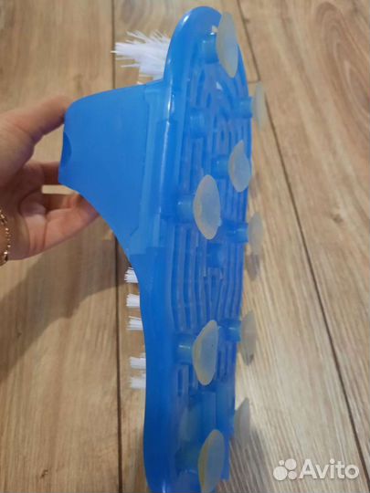 Массажный тапочек на присоске для мытья ног и масс