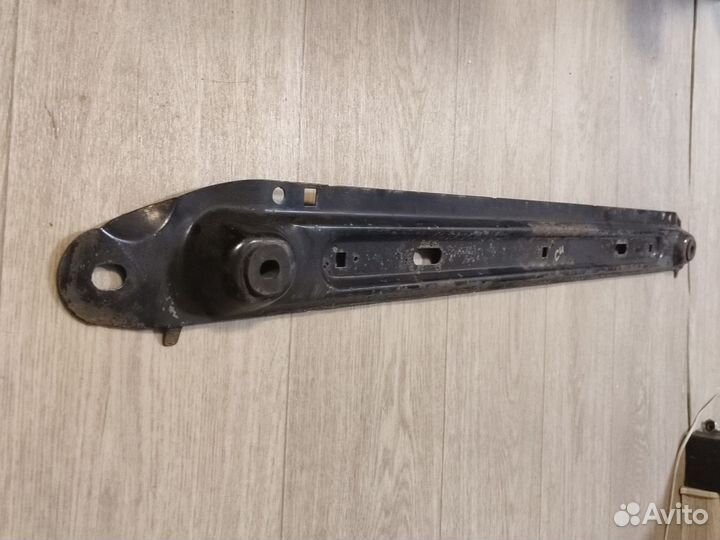 Балка под радиатор citroen с4