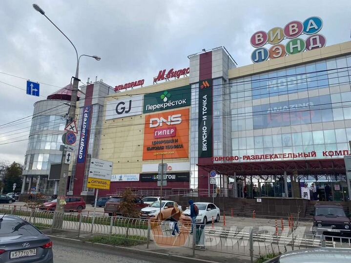 Торговая площадь, на 1 линии ул. Победы