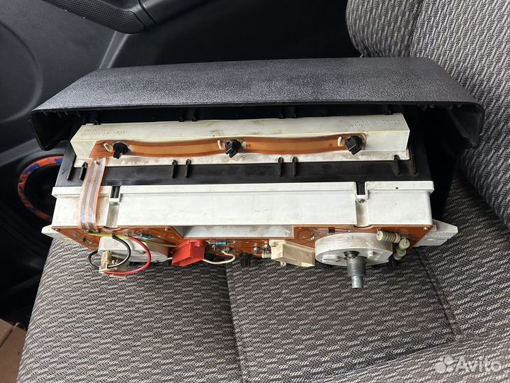 Приборная панель ваз 21214