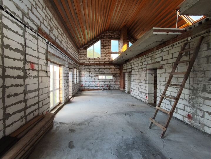 Дом 160 м² на участке 15 сот.