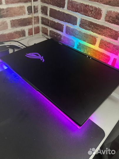 ROG Strix scar 18 (2023) G834JY-N6035W i9 13980