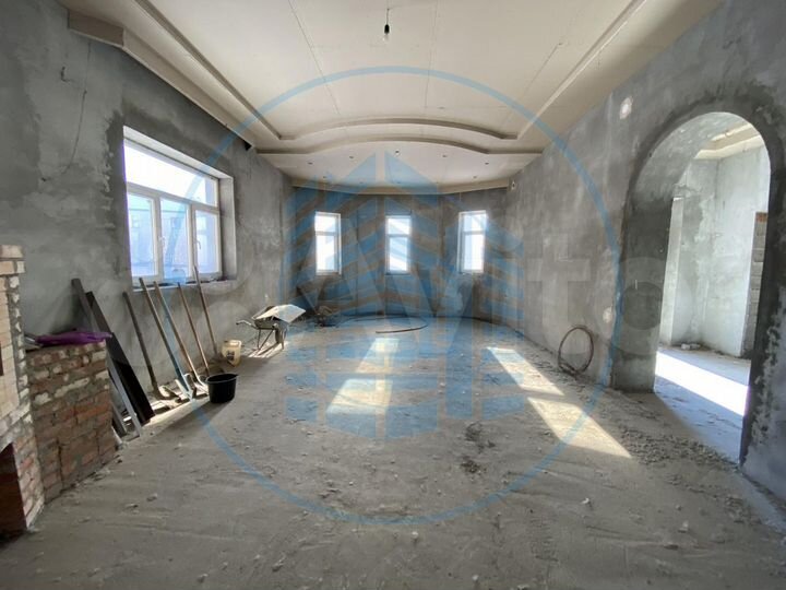 Дом 375 м² на участке 8,1 сот.