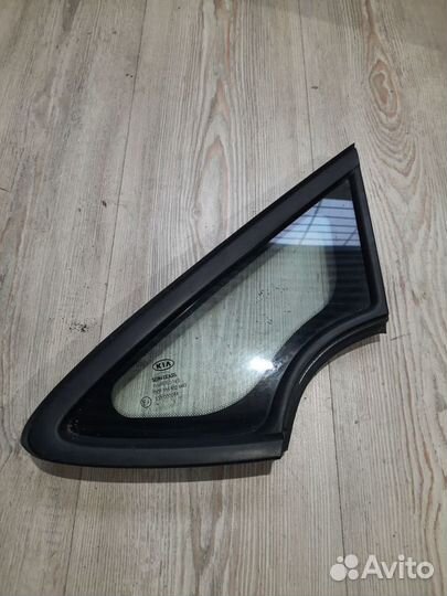 Форточка стекло двери Kia ceed 2 JD Лев