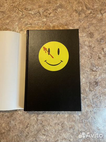 Комикс Графический роман Хранители Алан Мур