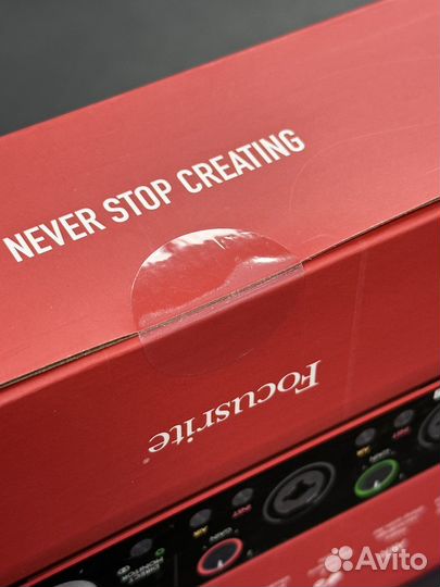 Звуковая карта Focusrite scarlett 2i2 3gen