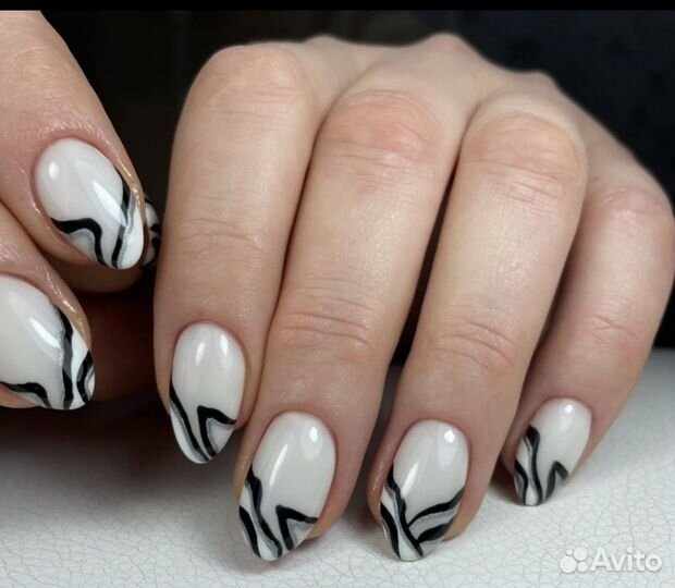 Маникюр и педикюр