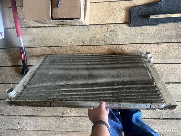 Радиатор основной на Audi a8 D3