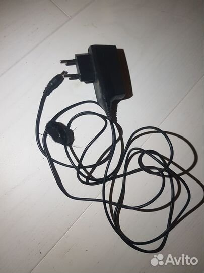 Зарядка nokia толстая