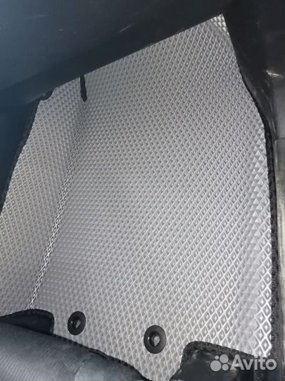 Ево автоковры 3D с бортиками Motors