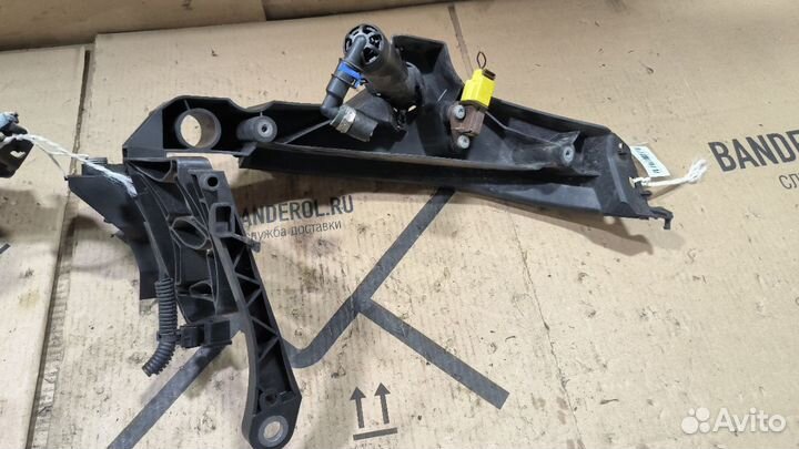 Кронштейн бампера передний Audi A4 8K