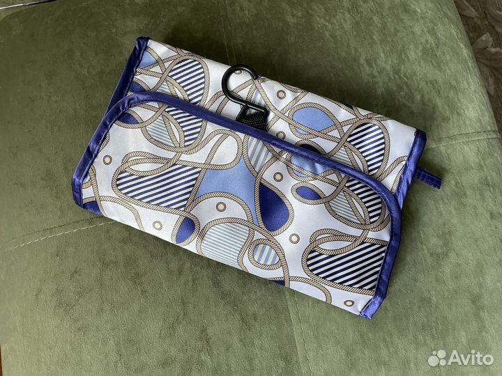 Новые косметичка и органайзер Faberlic