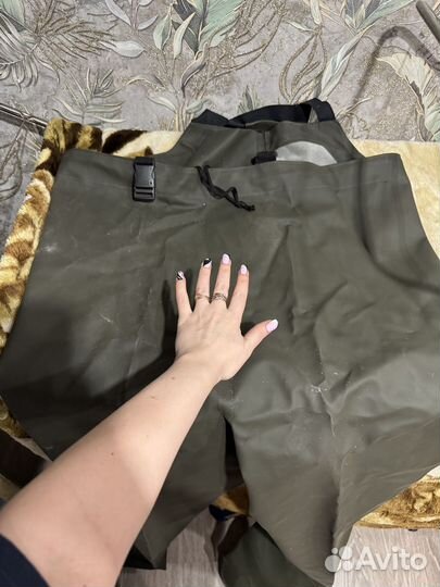 Резиновый комбинезон с сапогами