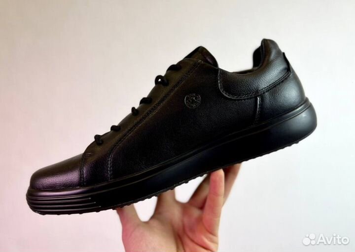 Кроссовки Ecco модные