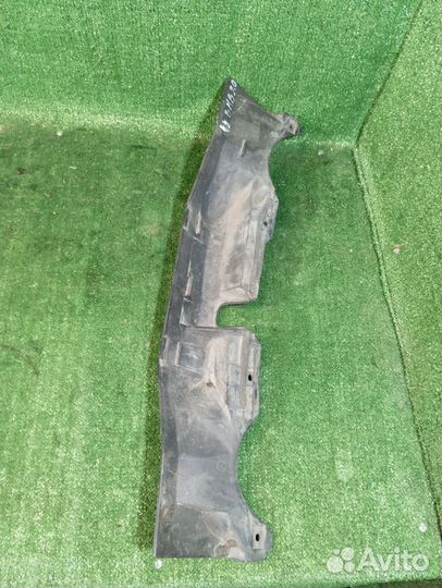 Решетка стеклооч. (планка под лобовое стекло) BMW