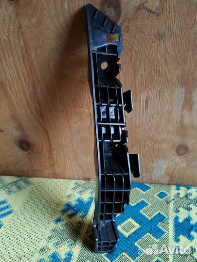 Кронштейн бампера Kia