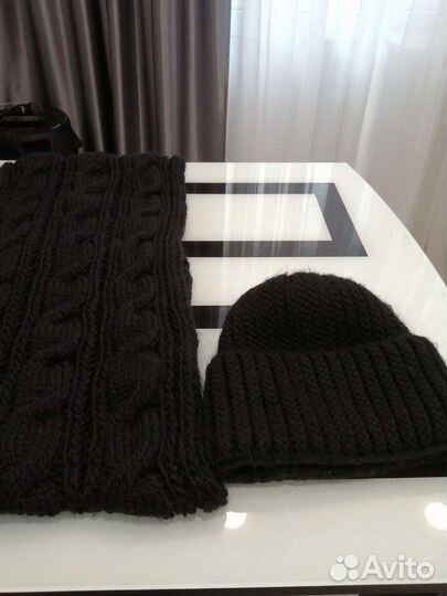 Комплект шапка и снуд