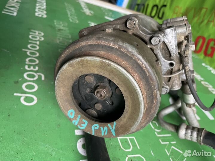 Митсубиси Либеро Компрессор кондиционера