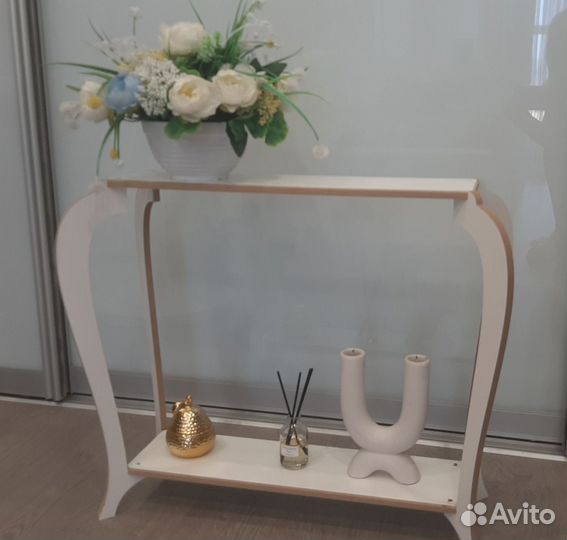 Консоль, подставка, этажерка