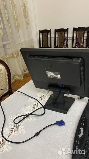 Монитор для компьютера,клавиатура