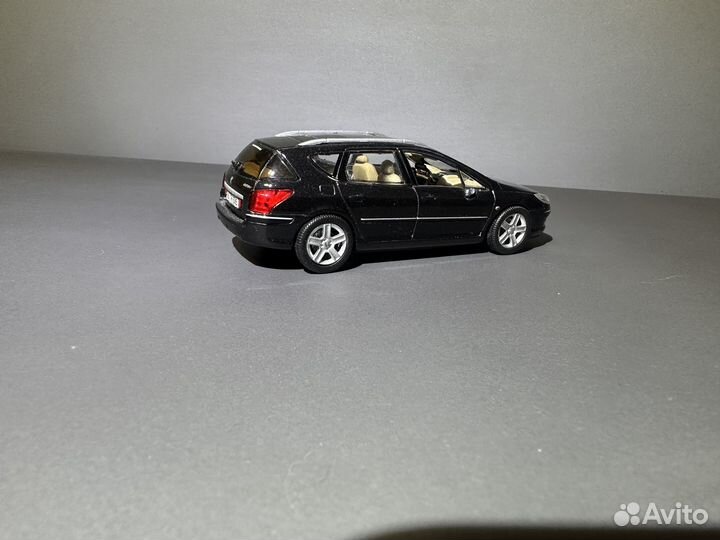 Peugeot 407 sw norev 1:43