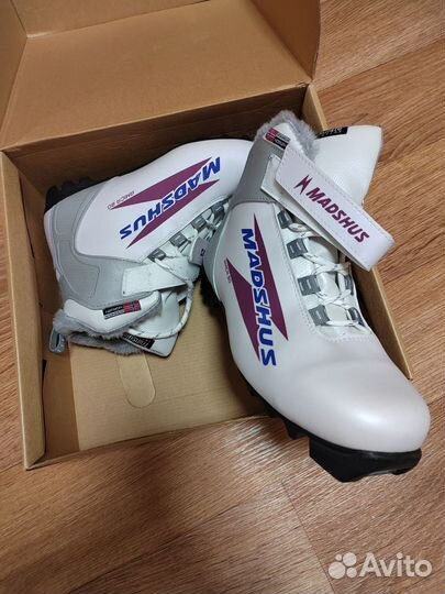 Лыжные ботинки Madshus Amica 80
