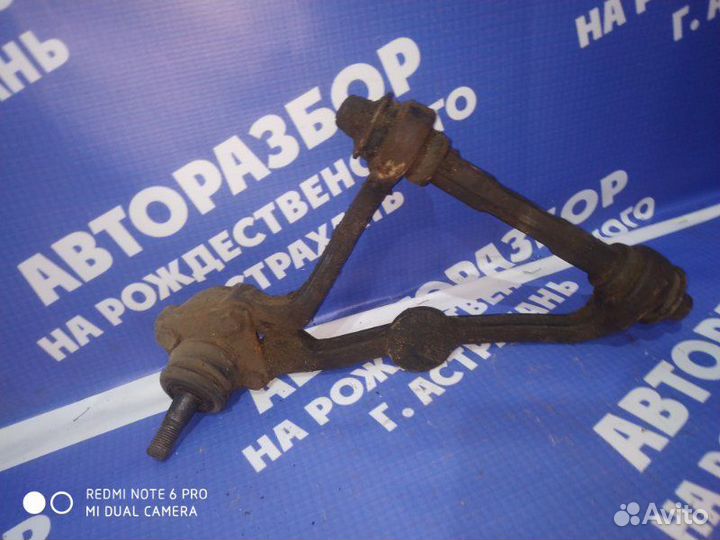 Передний левый рычаг Chevrolet Niva внедорожник