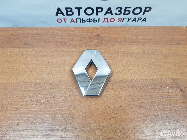 Эмблема renault