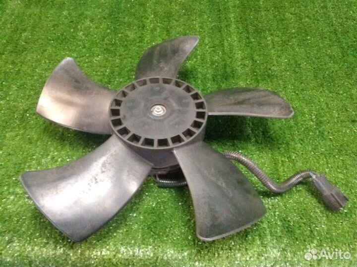 Вентилятор радиатора Nissan Tiida SC11X HR16DE