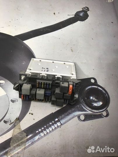 Блок предохранителей Mercedes-Benz E-Class W211