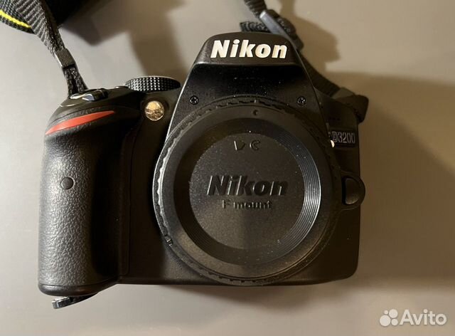 Зеркальный фотоаппарат Nikon D3200 Body с комплект