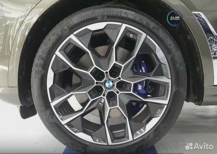 BMW X7 3.0 AT, 2022, 7 593 км