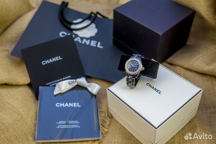 Chanel J12 33mm Ceramic Quartz