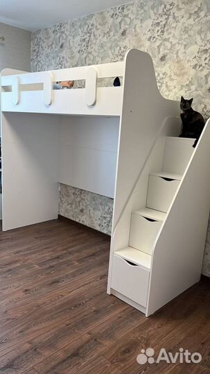 Детская кровать чердак новая