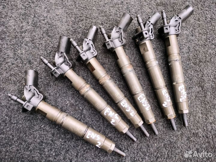 Форсунка топливная jeep grand cherokee wk