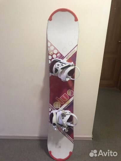 Сноуборд, крепления, ботинки комплект