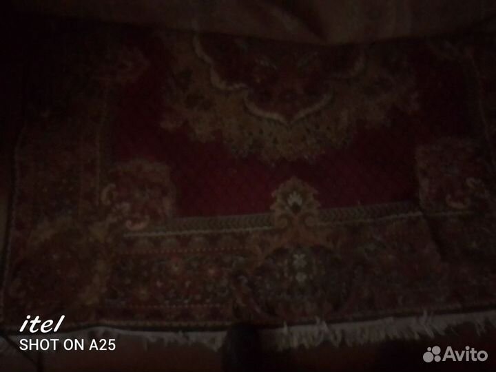 Ковер шерстяной