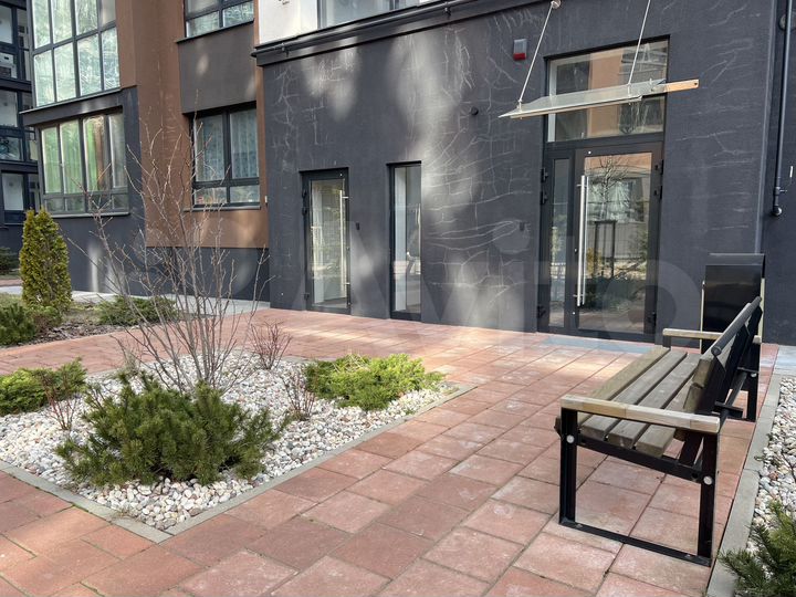 2-к. квартира, 64,9 м², 1/9 эт.