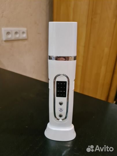 Аппарат для ультразвуковой чистки лица с EMS