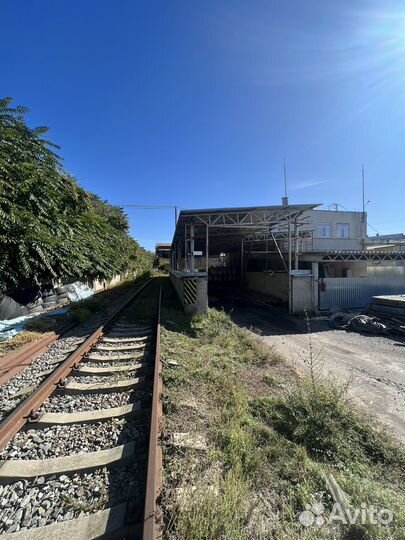 Услуги перевалки и хранения грузов