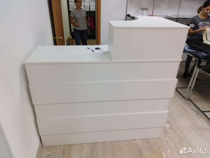 Ресепшн угловой