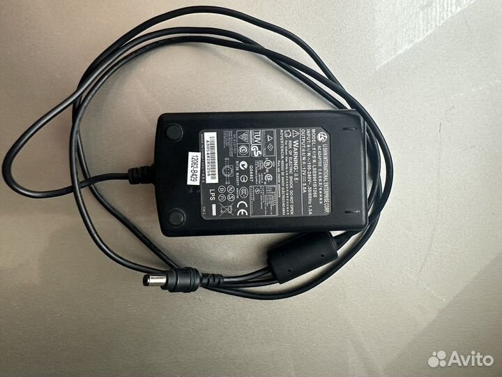 Блок питания ноутбука 12 V, 5 A