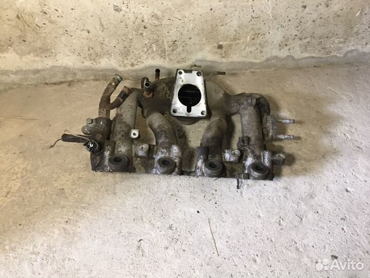 Впускной коллектор Nissan Almera n15 1,4;1,5;1,6