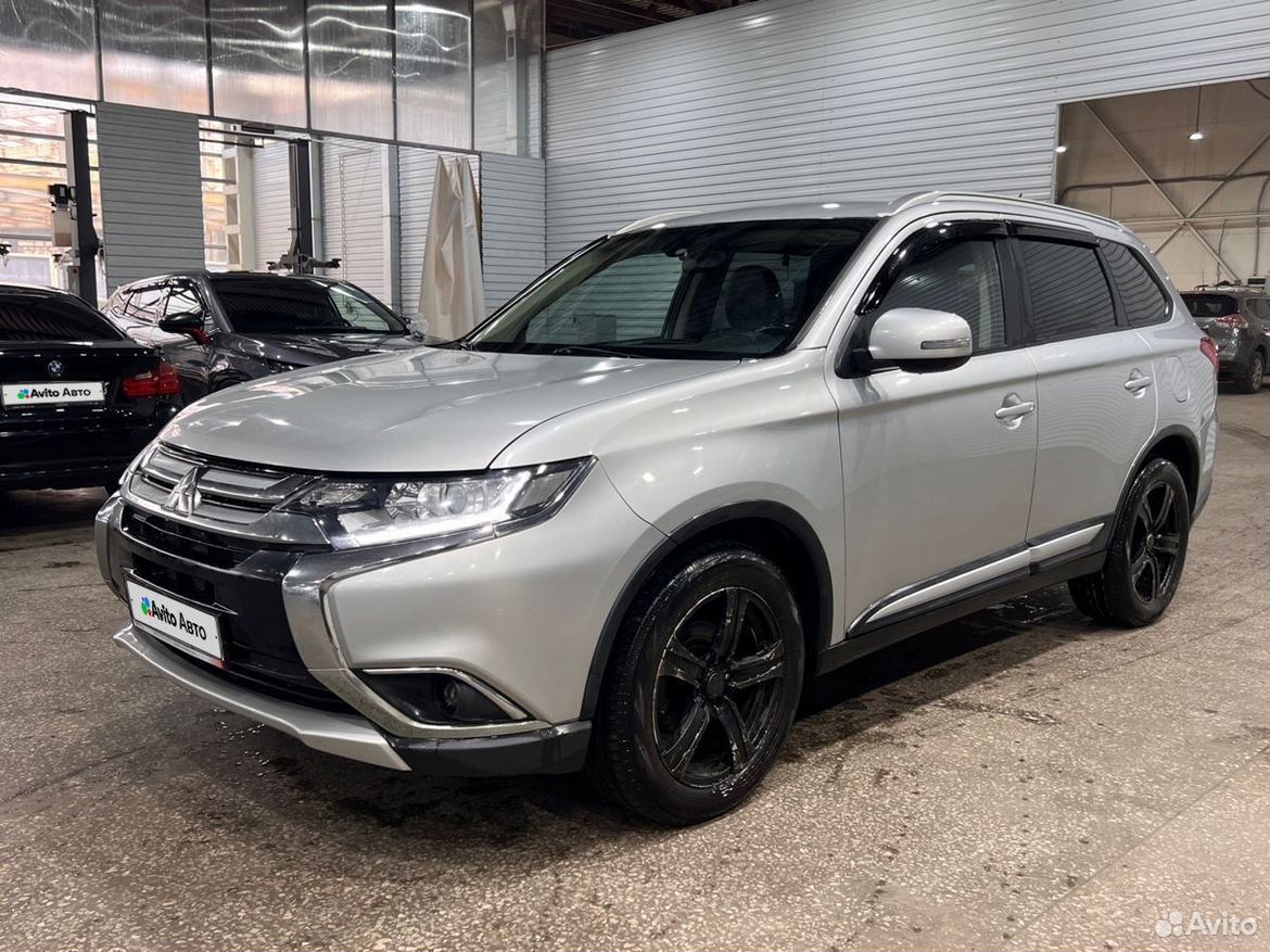 Mitsubishi Outlander 2.0 CVT, 2015, 251 184 км