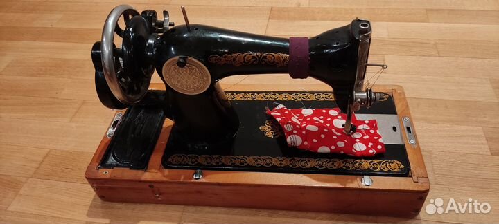 Швейная машина