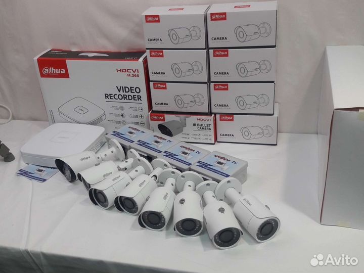 Комплект видеонабдюдения 4Мп Dahua 8 камер